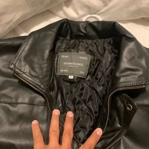 GIANNI VALENTE ブラックレザージャケット　Mサイズ GIANNI VALENTE ブラックレザージャケット Mサイズ